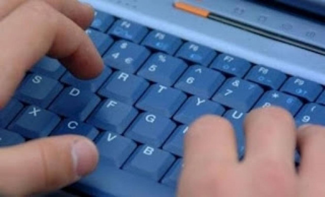 ΣΟΚ! Μαθητές Β' Δημοτικού έμπαιναν σε πορνογραφικές σελίδες