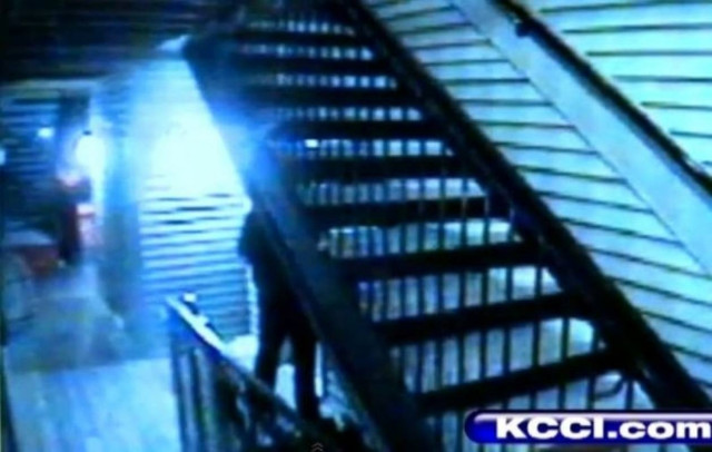 Βίντεο: Δείτε τι μπορείτε να πάθετε αν δεν δίνετε φιλοδώρημα