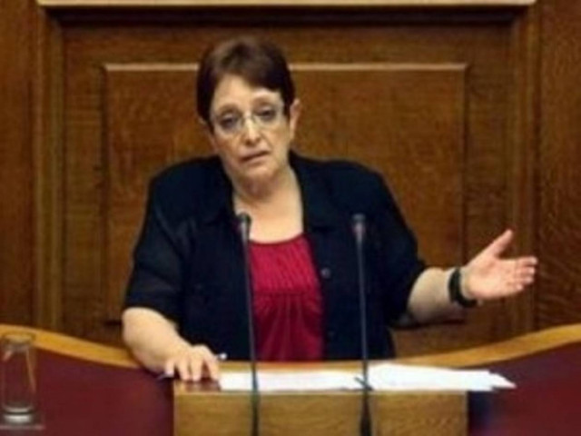 Α.Παπαρήγα: Η μισθωτή εργασία δέχεται ενιαία επίθεση