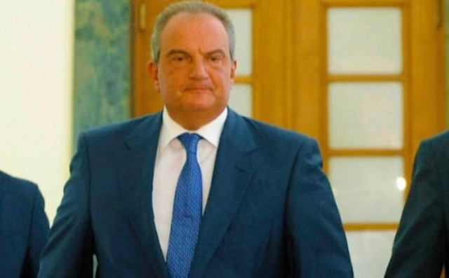 Ο Άδωνις «άδειασε» την κυβέρνηση Καραμανλή