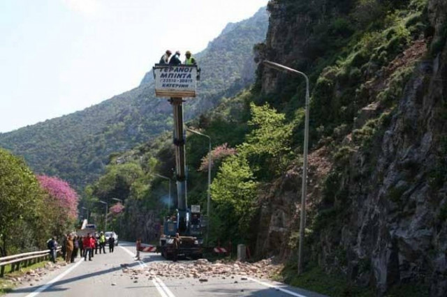 Κλειστά ως την Παρασκευή τα Τέμπη