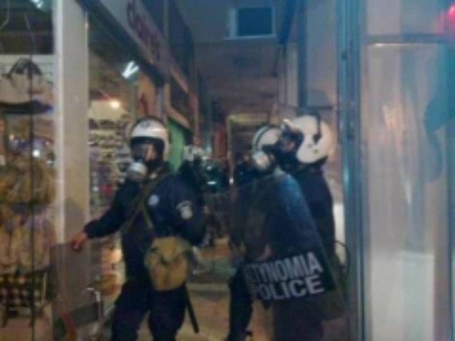 Πάτρα: Επεισόδια με ξύλο και χημικά τη νύχτα στην Α' ΔΟΥ (vid)