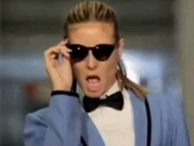 Στο ρυθμό του Gangnam και η...