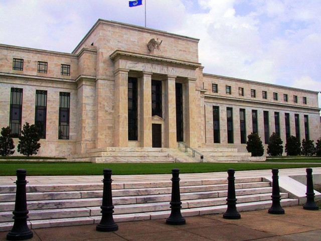 ΗΠΑ: Σήμα κινδύνου για την οικονομία από την FED