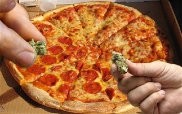 Απίστευτο! 'Εκλεψε «ντελιβερά» για να φάει τις πίτσες