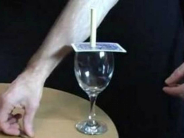 Βίντεο: Δέκα κόλπα για να... ψαρώσεις τους φίλους σου!