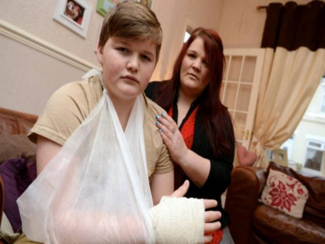 Σοκ: Τον άφησαν για 2 μέρες με καρφωμένο μολύβι στο χέρι του