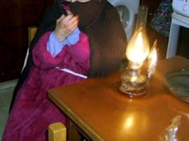 30.000 διακοπές ρεύματος τον μήνα από την ΔΕΗ