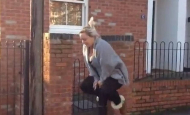 Βίντεο: Αυτό πρέπει να πόνεσε πολύ...