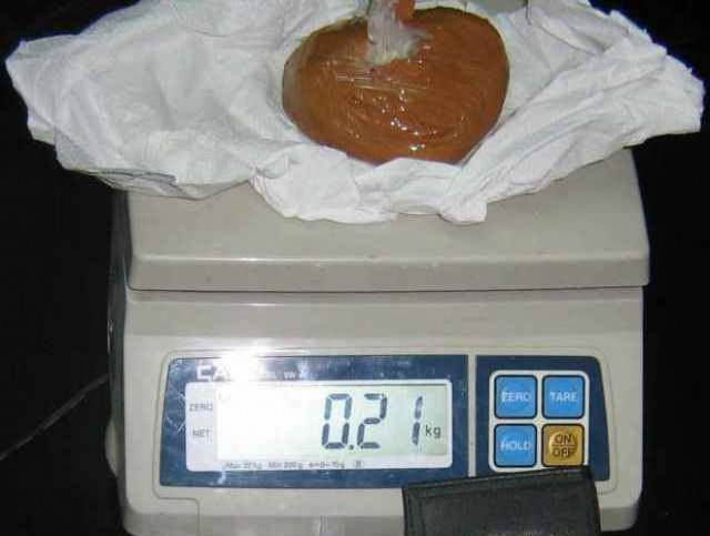 Συλλήψεις για κατοχή ναρκωτικών στο λιμάνι του Πειραιά