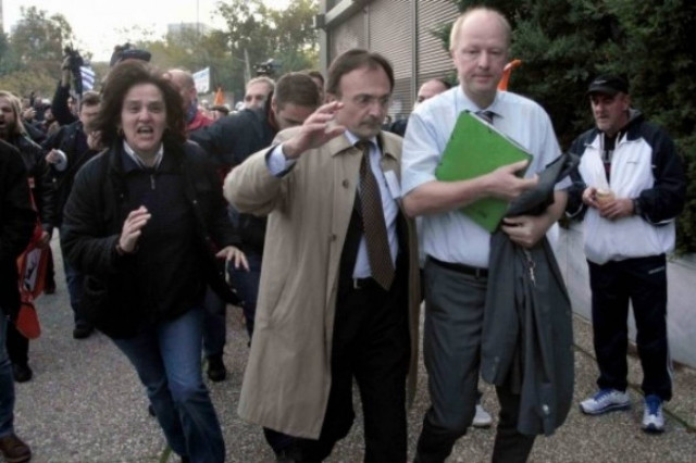 Αντιδρά ο ΣΥΡΙΖΑ στις συλλήψεις συνδικαλιστών για το επεισόδιο στη ΔΕΘ