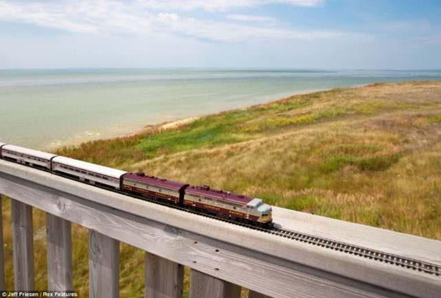 Ταξίδι στον Καναδά με τρένο-μινιατούρα (pics)