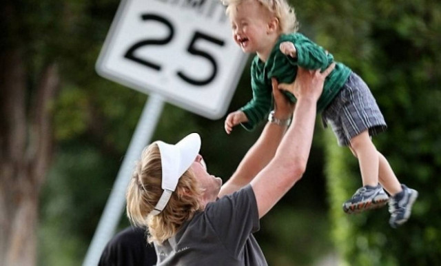 Owen Wilson: Παιχνίδια με το γιο του, το μικρό πειραχτήρι!
