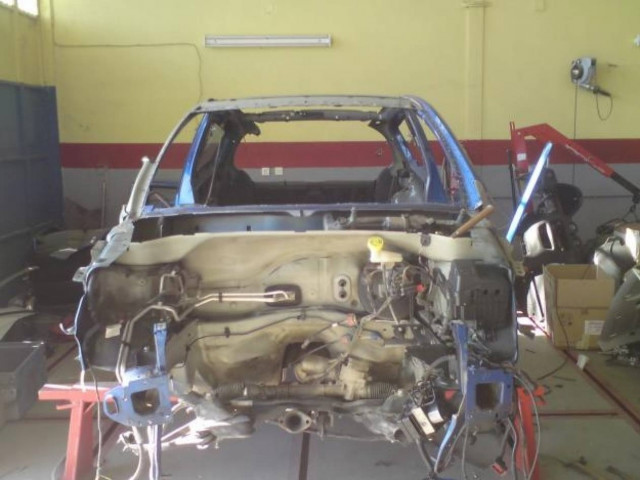 Καταγγελία: Κάνουν τα σπίτια τους φανοποιεία