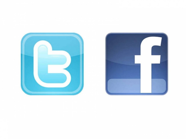 7 στους 10 Έλληνες χρησιμοποιούν Internet, 5 στους 10 έχουν Facebook