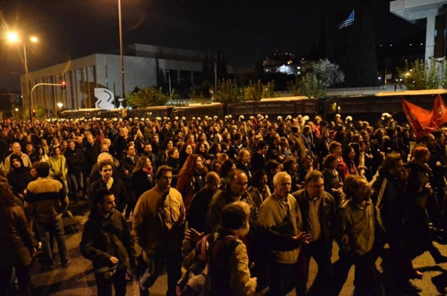 Πριν από λίγο:Τα ΜΑΤ έφραξαν το δρόμο προς τη Ισραηλινή Πρεσβεία