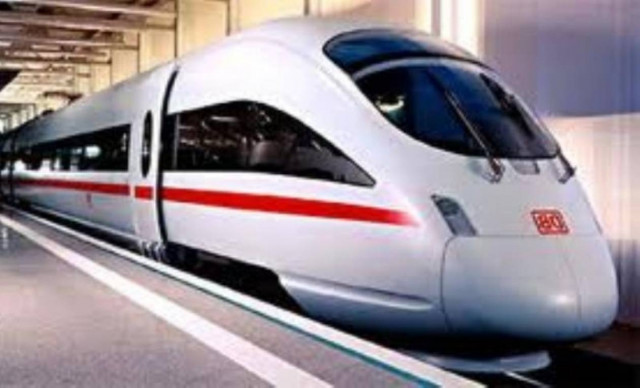 Δωρεάν οι ιδιωτικές μετακινήσεις των βουλευτών με το τρένο