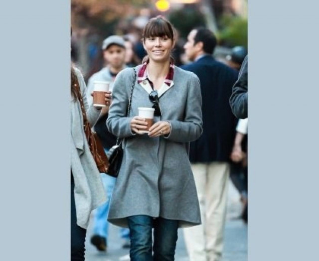 Σε ποιο προϊόν χρωστάει τη λάμψη της η Jessica Biel;