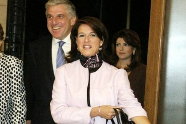 40.000.000 δολάρια διαχειρίστηκαν ο Γιάννος και η σύζυγός του!