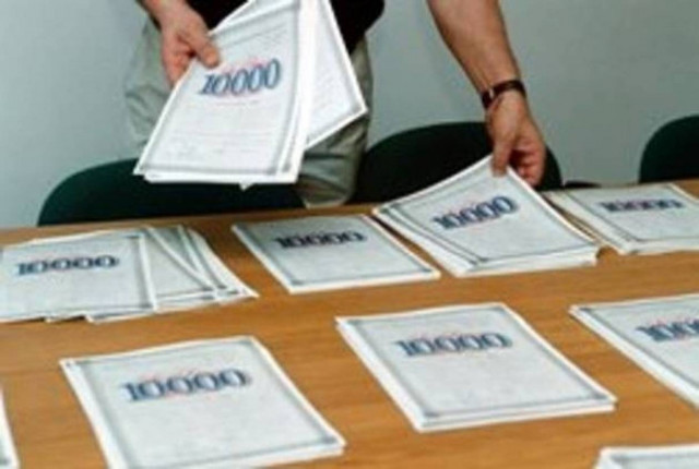 Reuters:Το Βερολίνο προωθεί νέο ελληνικό «κούρεμα» αλλά σε ιδιώτες