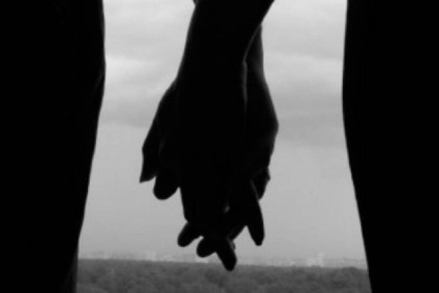 Πώς θα καταλάβετε αν είστε ομοφυλόφιλη;