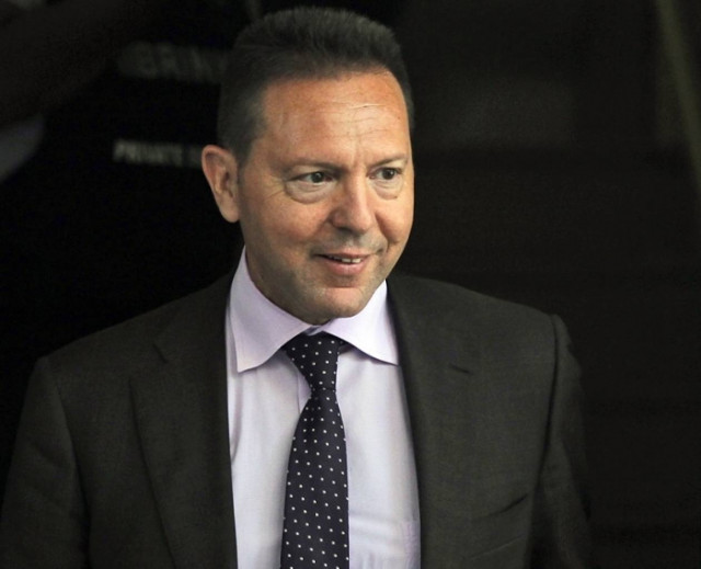 Τηλεφωνική επικοινωνία Στουρνάρα με Βενιζέλο και Κουβέλη