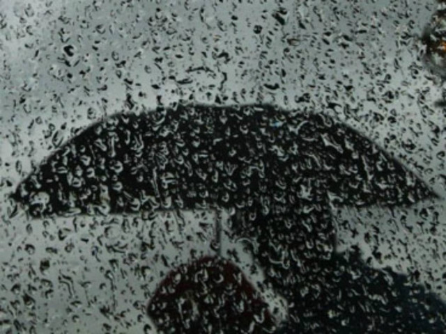 Βροχερό και σήμερα το σκηνικό του καιρού