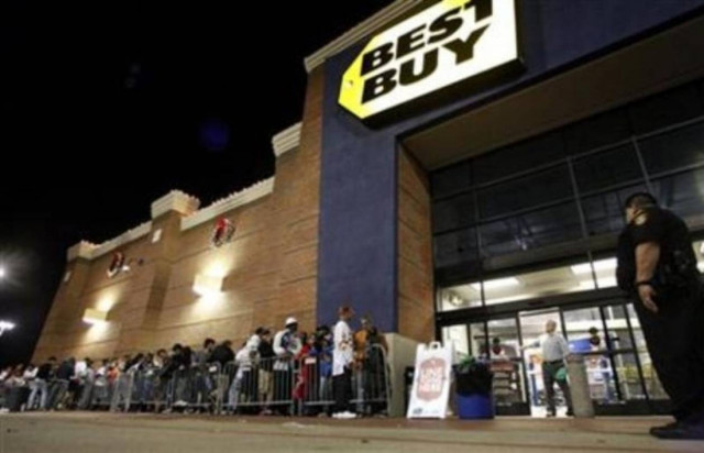 ΗΠΑ: Από τα μεσάνυχτα σε ουρές για τη Μαύρη Παρασκευή