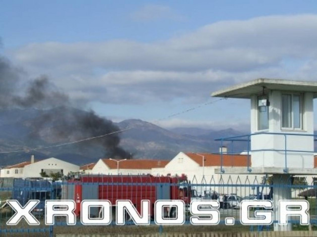 Κομοτηνή: Μετανάστες εξεγέρθηκαν σε κέντρο κράτησης (video)