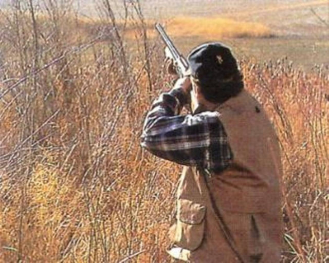 Πέρασε τον γιο του για θήραμα