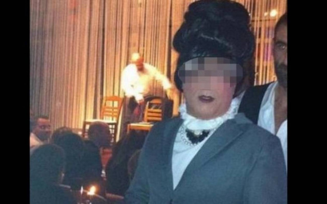 Δεν είναι κυρία αλλά …μεταμφιεσμένος πολύ γνωστός παρουσιαστής..