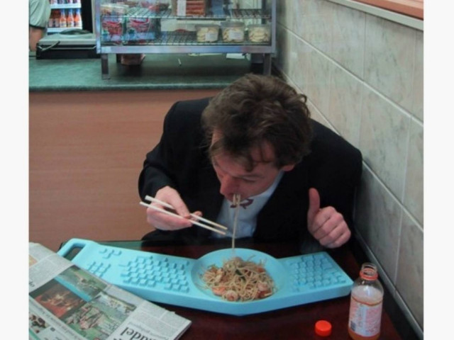 Απίθανο πληκτρολόγιο - πιάτο! (pic)