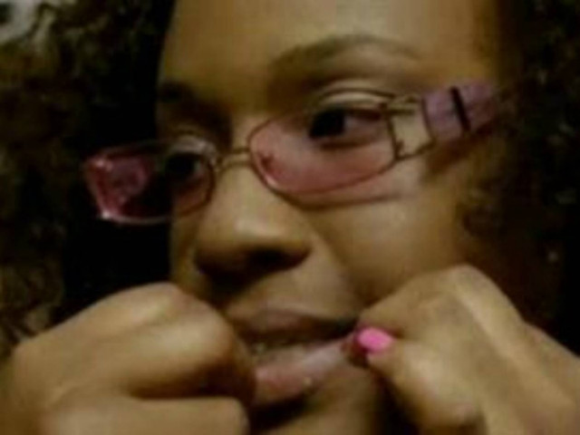 Δεν μπορείτε να φανταστείτε σε τι είναι εθισμένη αυτή η κοπέλα!