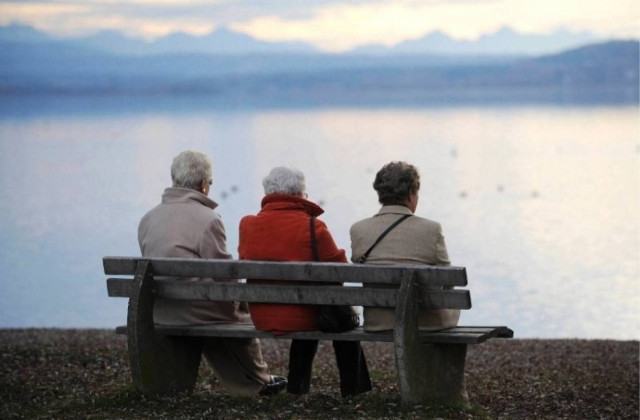Η Μέρκελ δίνει αυξήσεις στους Γερμανούς συνταξιούχους
