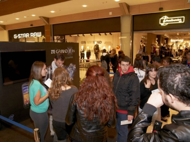 Επίσημη «πρώτη παρουσίαση» του Grandix