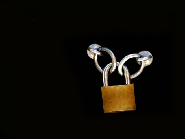 Λουκέτο σε 4.000 επιχειρήσεις το 9μηνο του 2012 στην Κύπρο