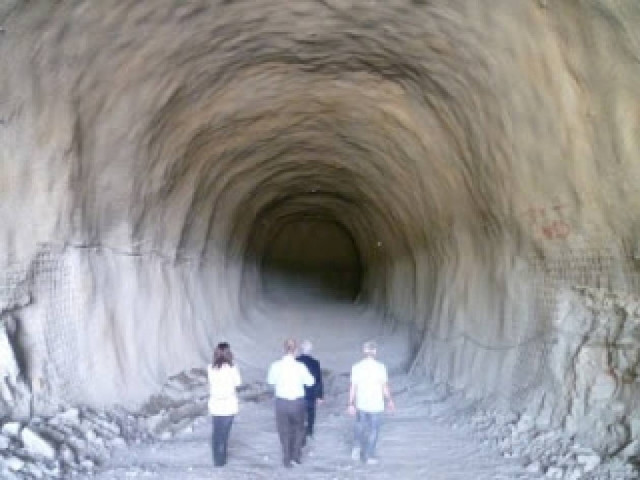 Κόρινθος: Απεργία πείνας κάνουν οι εργαζόμενοι στο Φράγμα Ασωπού