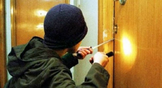 Πρέβεζα: Άγνωστοι διέρρηξαν και βανδάλισαν το 5ο Δημοτικό Σχολείο