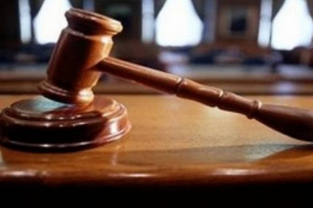 Ξεσηκώθηκαν οι δικαστές για τη χάρη που δόθηκε σε αστυνομικούς