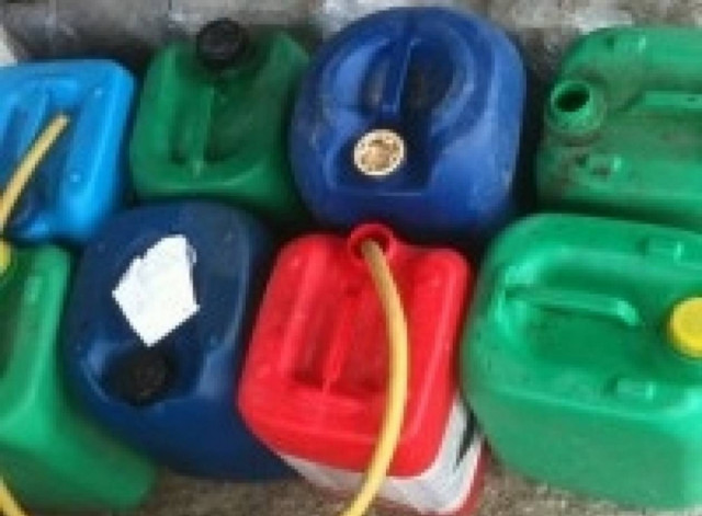 Τον «τσάκωσαν» την ώρα που έκλεβε πετρέλαιο από σπίτι