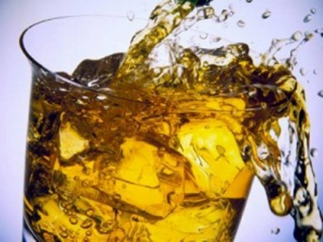 Tυφλός βρήκε το φως του πίνοντας ουίσκι!