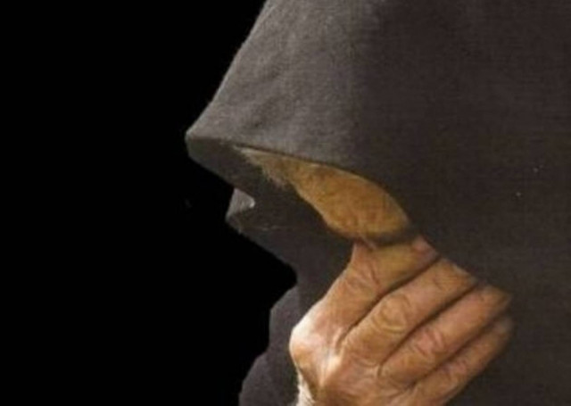 ΣΟΚ: Ξυλοκόπησε άγρια ηλικιωμένο ζευγάρι για μία κεραία!