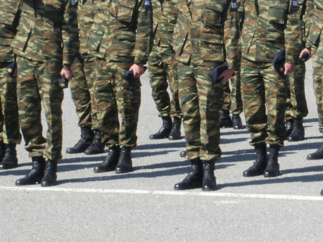 Απαράδεκτη η απαίτηση Κομισιόν για κατάργηση της θητείας