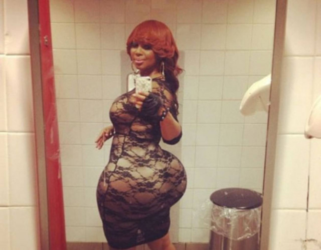 Απίστευτο: Δεν έχετε δει μεγαλύτερα οπίσθια!(pics)