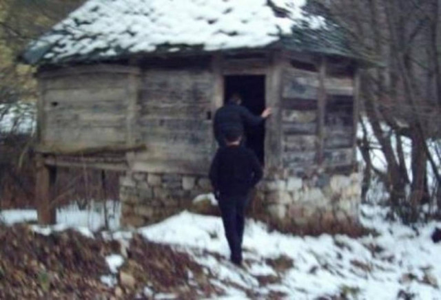 Aπίστευτο:Παίρνουν μέτρα για να προστατευτούν από τα βαμπίρ!