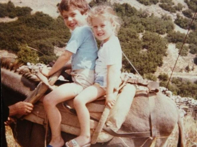 Ντέι γαϊδαράκο μου ντέι! Την αναγνωρίζετε;