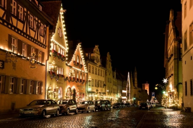 Δείτε τη μοναδική πόλη που τα Χριστούγεννα δεν τελειώνουν ποτέ(pics)