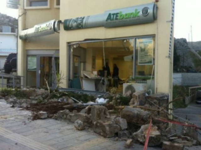 Πήγαν στην τράπεζα και έφυγαν με τα 580.000 ευρώ του χρηματοκιβωτίου