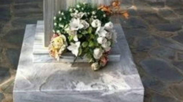 Βρέθηκε η προτομή του Κώστα Ηλιάκη