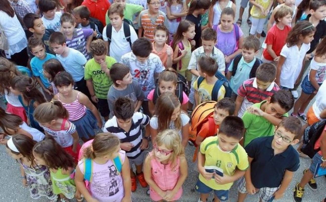 Δωρεάν γάλα και φρούτα στα σχολεία από τον Φεβρουάριο